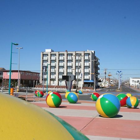 Newport Beach Resort Wildwood Exterior foto